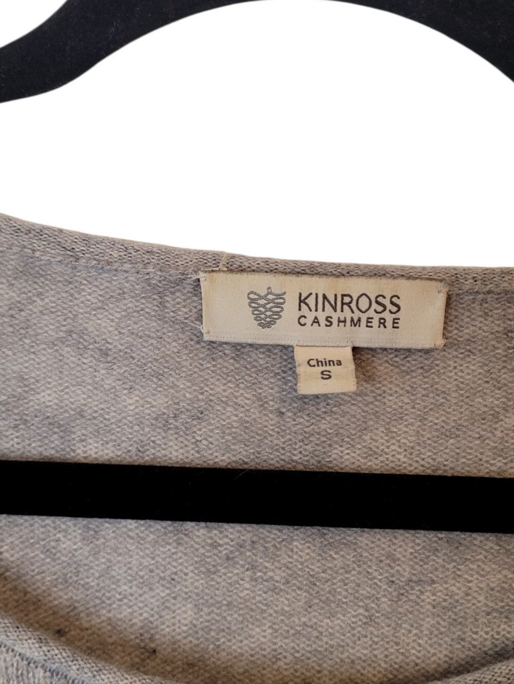 Kinross Cashmere Light Gray Crewneck Long Sleeve Sweater Size S - Picture 3 of 5
